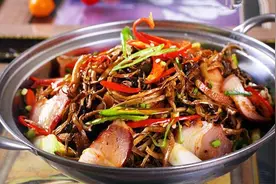 美食菜谱 美味的干锅五花肉茶树菇家常做法怎么做 这样简直太好吃图片