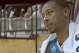 小托马斯砍81分后放声大哭：NBA抛弃了我图片