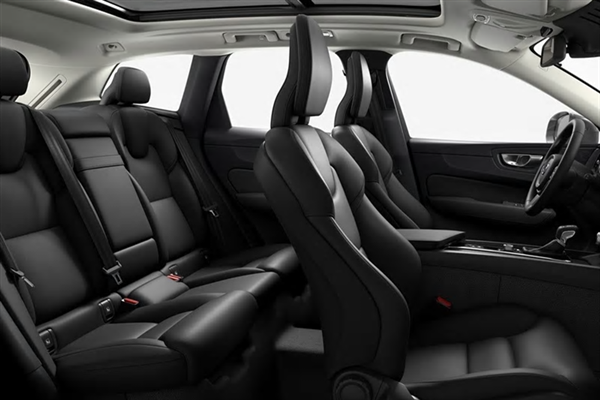 手持30万，不买小排量的BBA，选这4台豪华SUV开得很舒服