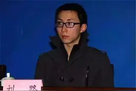 20岁大连小伙刘路，攻克世界难题，被破格提拔当教授图片