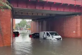一场暴雨洪灾，半个欧洲差点被淹，网友们：下水道的良心呢？图片