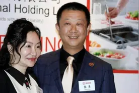 安排一家人加入美国，只留弟弟一人没改，留在中国继续捞钱？图片