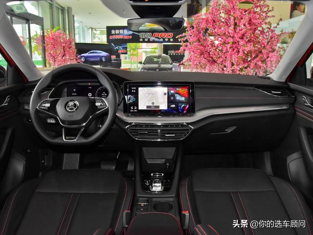 起售12.49万油耗5.5L，比速腾更先进的大众车，实拍斯柯达明锐PRO