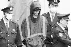 杀害英语老师后，他在尸体上种小树苗，自己动手割唇鼻整容（1）图片