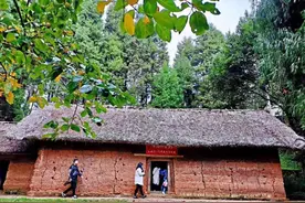 这个小山村因何成为“中国红色地标”？云南发布带你走进中共云南一大会址查尼皮图片