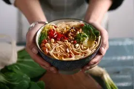 中国“4碗名粉”，2碗在北方，2碗在南方，你吃过几种？图片