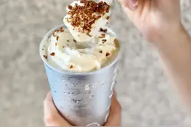 “秋天的第一杯奶茶”，怎么就火了？图片