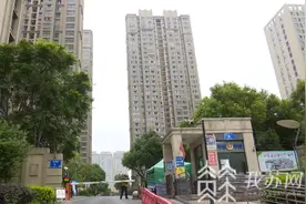 安置房到手两年 产权证为啥迟迟办不下来？|解忧帮图片