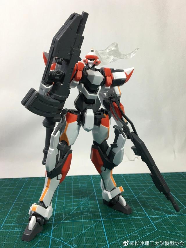 宅客模玩原创测评：青岛社 1/48 烈焰魔剑 测评（素组+展示部分）