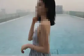 王思聪"仰望高端玩家"！女网红对CEO男友谎称当伴娘，却去订婚了?图片