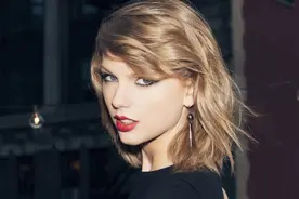 泰勒斯威夫特争议的一生：14岁和猫王布兰妮成同门，被称公交车图片