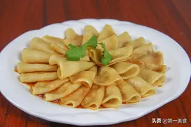 咸菜怎么腌制更好吃，厨师长详细分享腌制步骤，酸甜可口，收藏了图片
