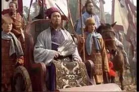 孔明挥泪斩马谡前因后果图片