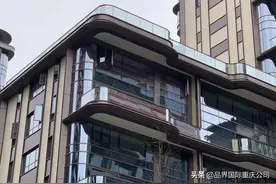 舜山府350㎡大平层，进门就是卫生间，主卧将近100平，羡慕图片