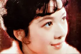 33张老照片，记录美人龚雪的四季风采，天然美女，浓妆淡抹总相宜图片