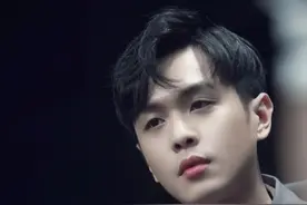 陈伟霆撇清杨幂？图片