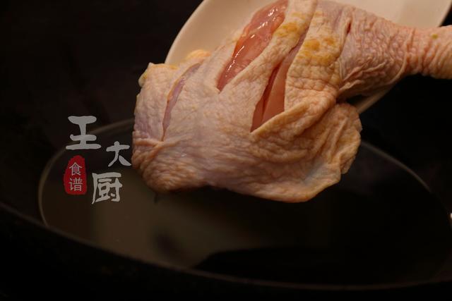 鲜香美味，营养滋补的山药炖鸡汤，新手也能做，学会煲给家人喝