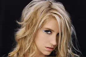 得罪资本的后果有多严重？当红女歌手被雪藏到彻底糊掉图片