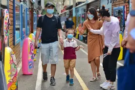 复园首日小朋友真高兴！家长看幼儿园直播了解孩子入园全程图片