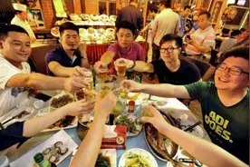 为什么韩国人向外移居，目的地不是美国，他们告诉你是中国这里图片
