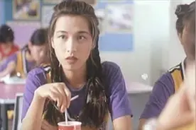 麦家琪：昔日作品遭儿子观摩，遭其言语调侃，恼羞成怒扇儿子巴掌图片