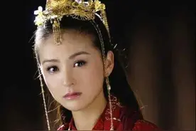 戴娇倩40岁肤白貌美气质佳，女儿继承高颜值，富豪老公痴心相伴图片