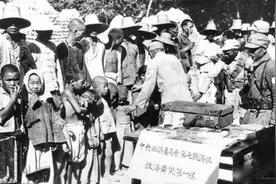 85年前的花园口惨案致1250万人受灾，国民政府给每位灾民仅发1块钱图片