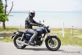 试驾测评具有单缸特色的本田GB350摩托车图片