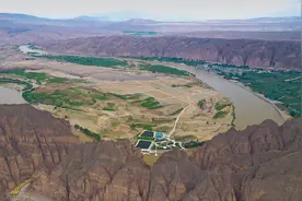 航拍石林及龙湾村图片