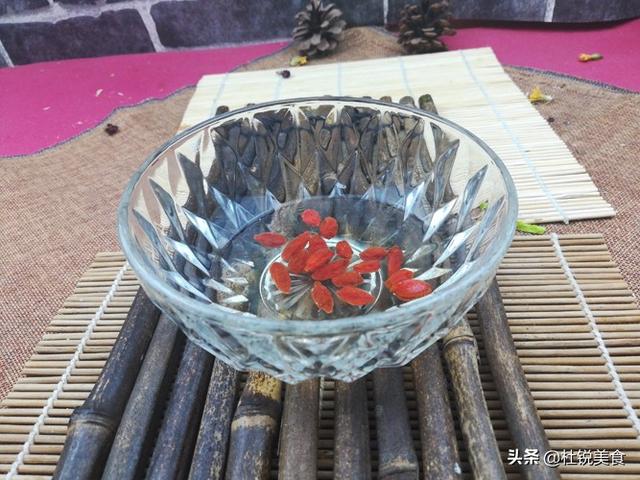 人体必需的八种氨基酸，这种蘑菇全部含有，其他作用更是强大