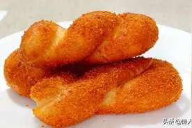 把酸奶包入面团，瞬间变网红美食，用手撕着吃，还能拉丝图片