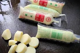 这种豆腐根本没有豆，更没有钙，营养密度低，钠却很高图片