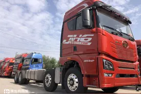 简易衣柜等生活配置丰富，青岛解放JH6新款载货车也有生活舱？图片