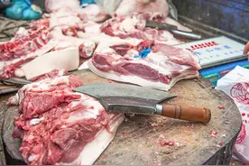 猪身上最好吃的4块肉，别再让肉老板糊弄了，一斤肉相差好几块钱图片