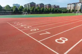 杭州716所学校体育场地向社会开放 进去健身方便吗？图片