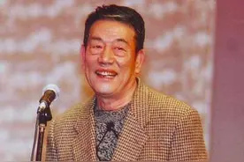 连续三次被轰下台，看蔫老头儿杨少华如何化解尴尬！图片