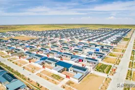 太阳出来喜洋洋 生活一天一个样图片