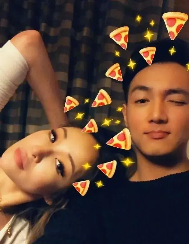 小男友秀恩爱｜如何才能拥有萧亚轩般的快乐？