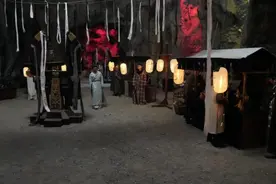 “鬼市”半夜十二点开张，天亮之前必须收摊，到底卖些啥？图片