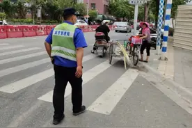 速看！南安这些人和车被拍了！你身边有这些情况发生吗?图片