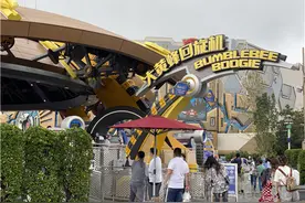 哈利波特学院袍849元，北京环球影城人均消费或超1500元图片