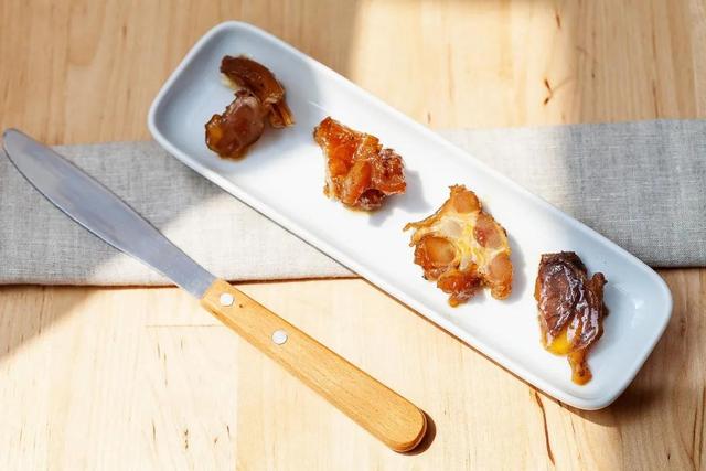 跷脚牛肉：乐山人的市井和江湖