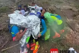 那个在甘肃马拉松上冻死的聋哑人，只是为了生计图片