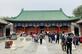 探访和珅的北京豪宅！奢华程度堪比故宫！抄家时还发现了八亿白银图片