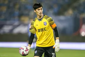 从国家队沦落到中甲，国足最帅门将告诉我们，帅真的不顶用图片