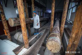 土法压榨菜籽油20元一瓶，因交通不发达走不出大山，你有好办法？图片