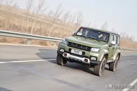 用车｜一公里5毛钱，一箱油跑900公里！实测北京BJ40油耗图片