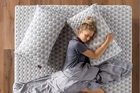 枕头不是用来枕「头」的！采购全攻略，这样挑选对颈椎最好图片