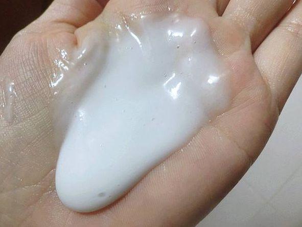 用身体乳涂脸有辣痛的感觉