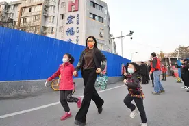 宏福苑解封！3562名“大白”值守，一组组数字感动居民图片